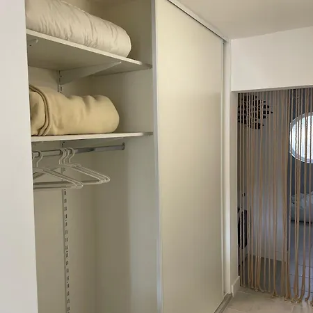 Apartment Marina Belle Vue Avec Appontement Le Grau-du-Roi