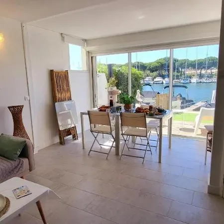 Marina Belle Vue Avec Appontement Apartamento Le Grau-du-Roi